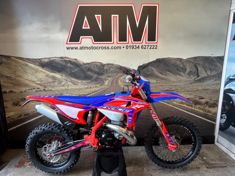 BETA RR300 RACING 2025 ROAD REGISTERED ENDURO BIKE, FAN KIT, KYM SUSPENSION 