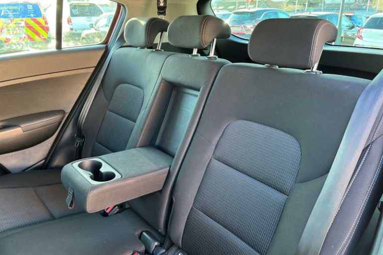 2021 Kia Sportage 1.6 GDi 2 GPF SUV 5dr Petrol Manual Euro 6 (s/s) (130 bhp) SUV Petrol Manual