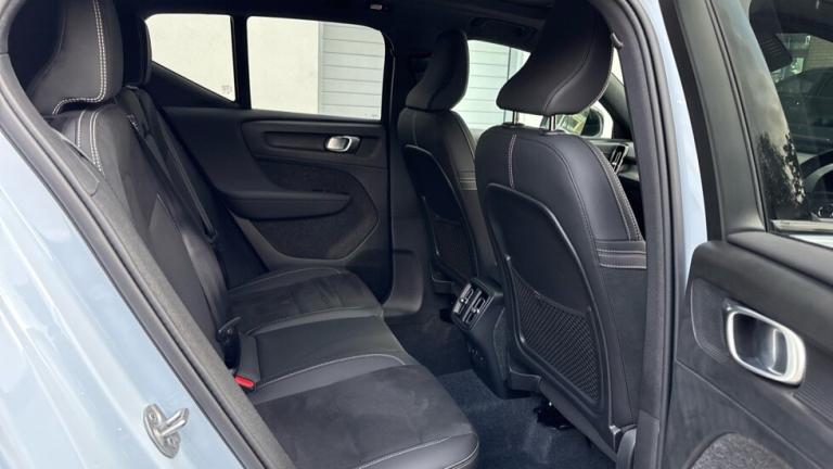 2025 Volvo XC40 Ultra, B4 Mild hybrid, Petrol, Dark Estate Petrol Automatic