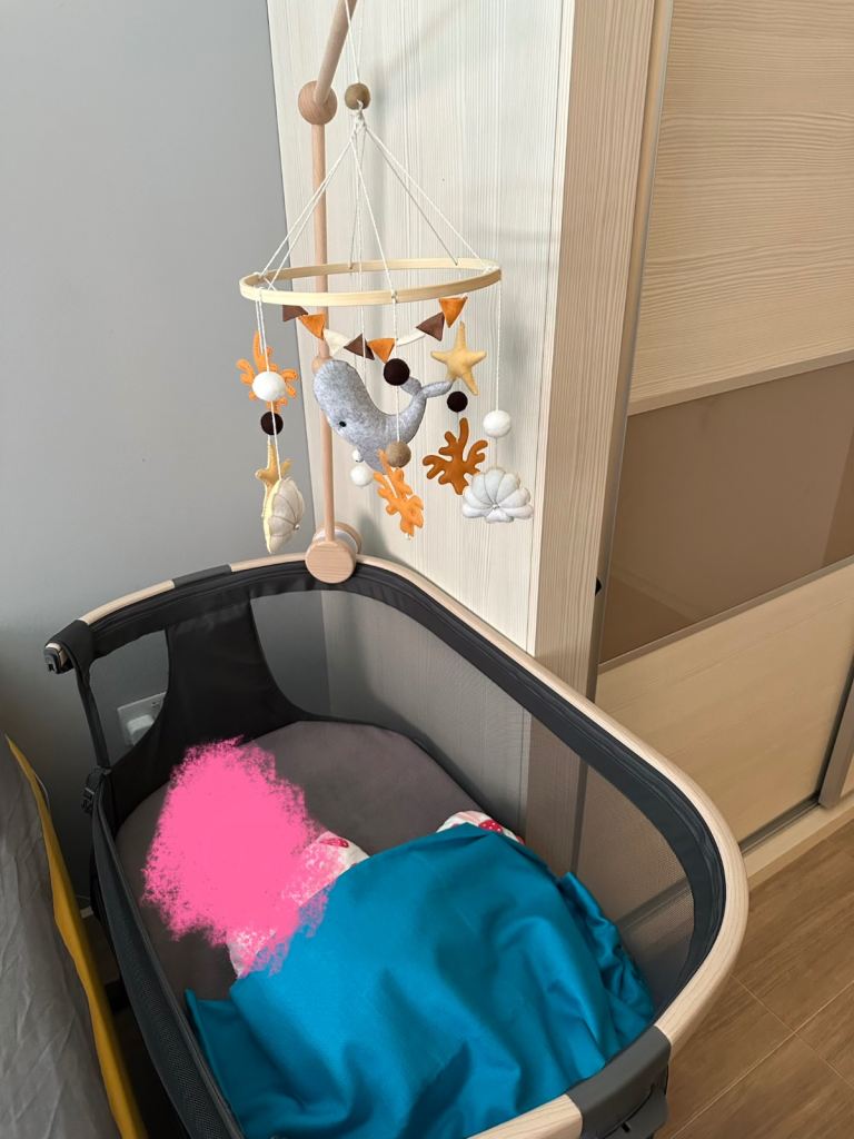 Like New Maxi Cosi Bedside Cot
