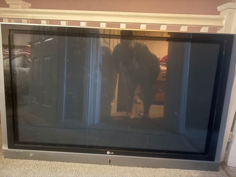 FREE!!!! LG 50PC1D 50-inch Plasma TV  still works! 