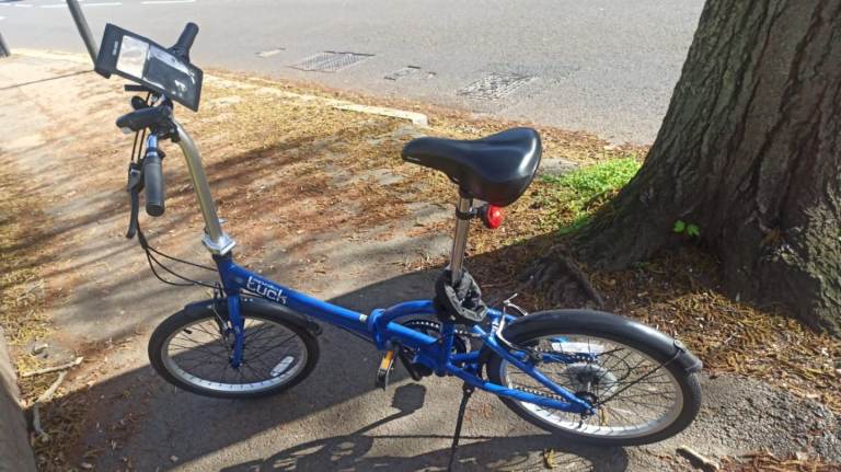 Apollo Luck Folding Bike – Blue | Lock + Light + Phone Holder Included