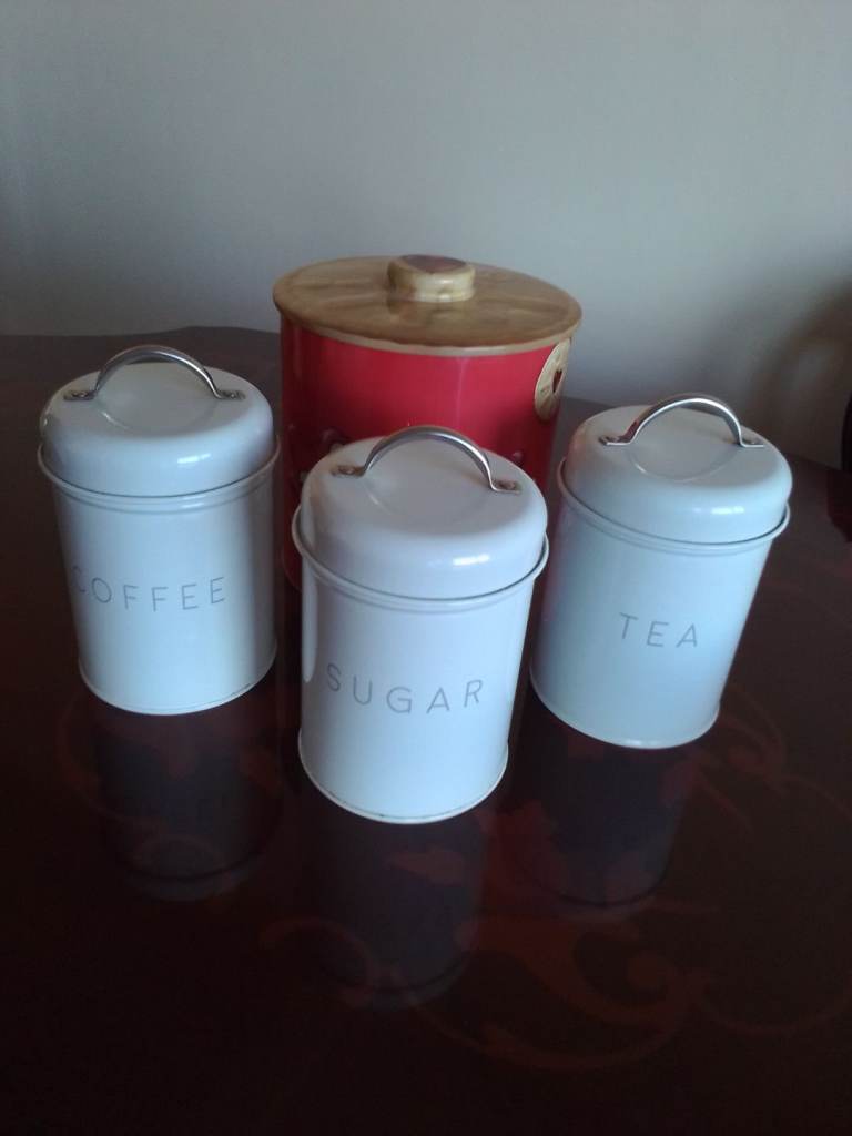 Kitchen Containers Combination.