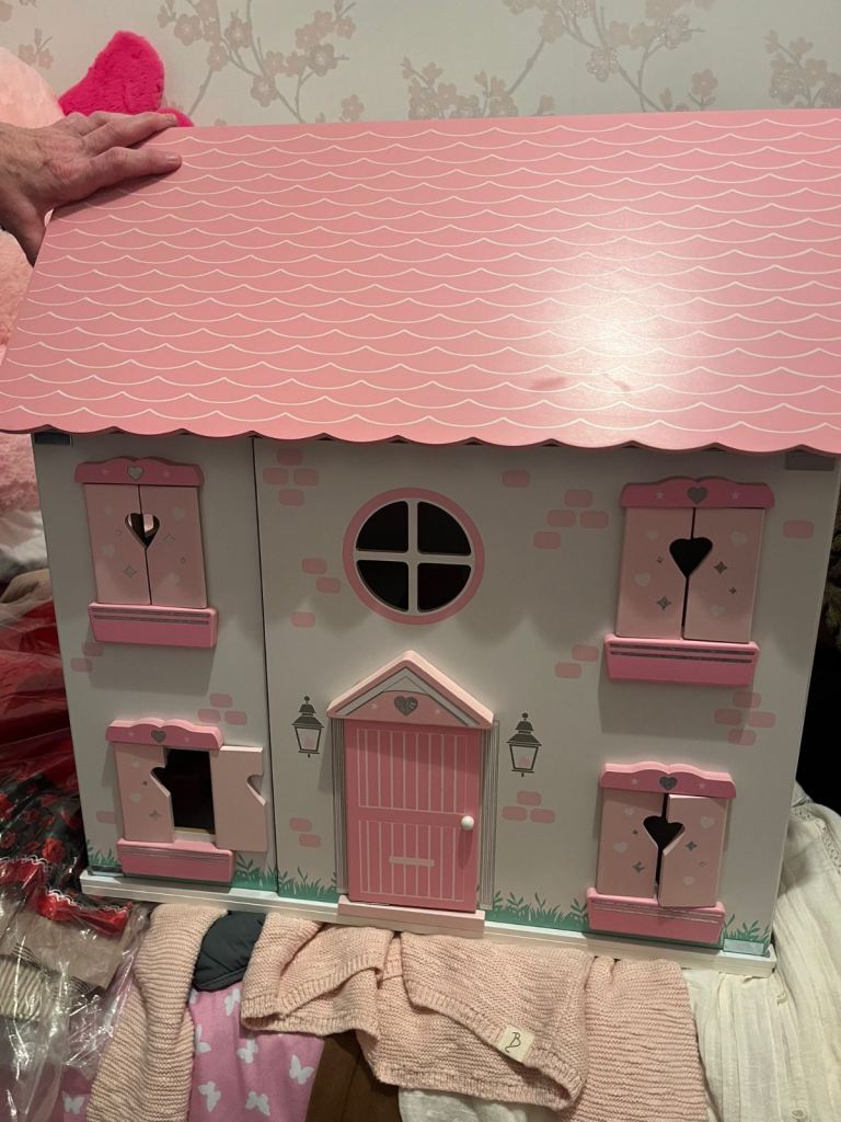 image for Immaculate dollhouse and accessories 