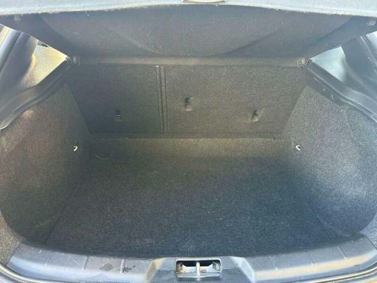 2015 Volvo V40 1.6 D2 SE Lux Euro 5 (s/s) 5dr HATCHBACK Diesel Manual