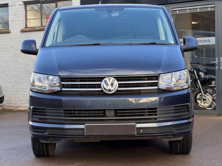 VOLKSWAGEN TRANSPORTER SHUTTLE T6 LWB 2.0 TDI 150bhp Euro 6 Tech SE Blue Manual