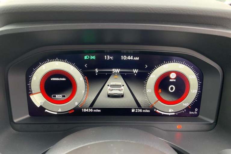 2021 Nissan Qashqai 1.3 DiG-T MH N-Connecta [Glass Roof] 5dr Manual Hatchback Petrol Manual