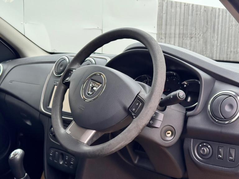 2016 Dacia Sandero Stepway 0.9 TCe Laureate Euro 6 (s/s) 5dr HATCHBACK Petrol Manual