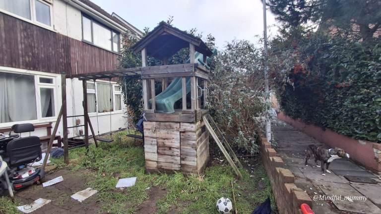Small climbing frame 