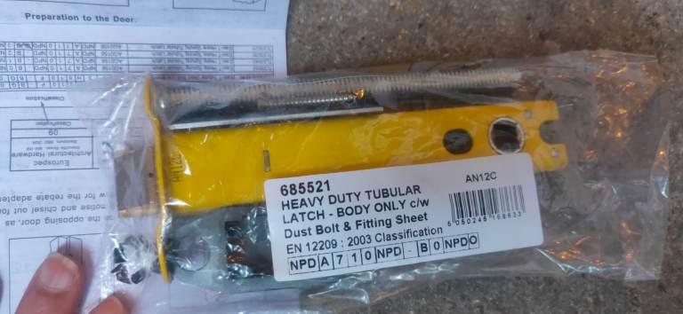 Tubular latch 