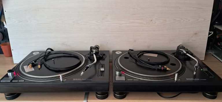 Technics SL-1210MK2 Turntables (Pair) – Good Condition