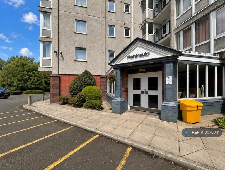 1 bedroom flat in The Peninsula Building, Salford, M7 (1 bed) (#3076031)