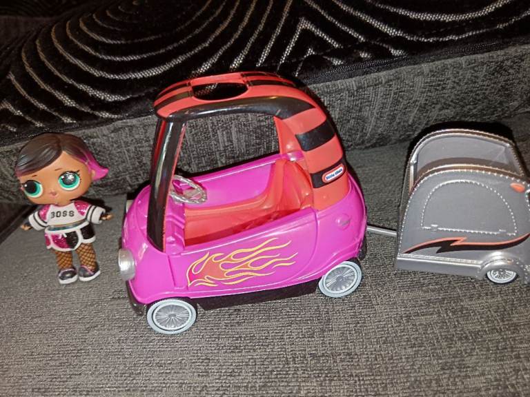 Lol suprise set with little times car and trailer