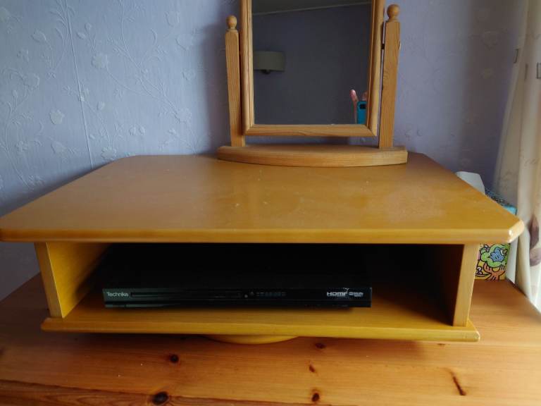 Pine tv stand