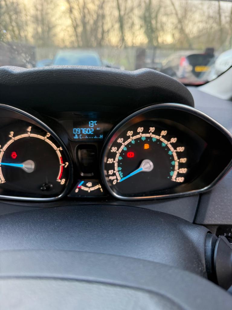 2015 Ford Fiesta 1.0 EcoBoost 140 Zetec S Red 3dr HATCHBACK Petrol Manual