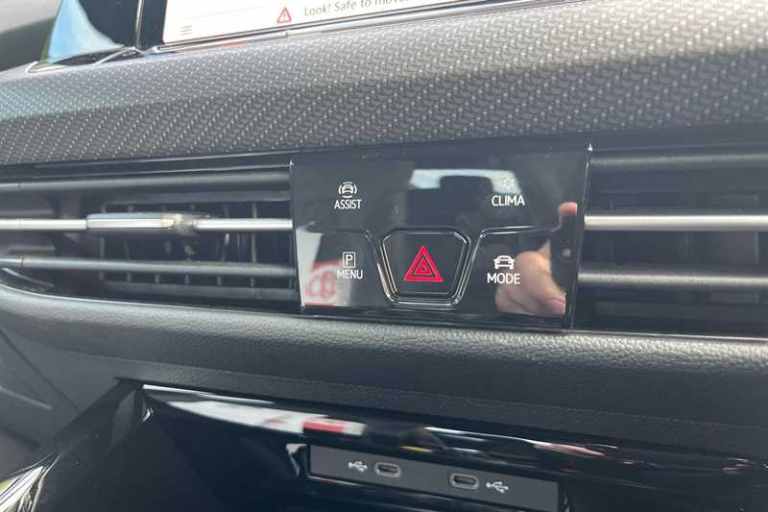 2022 Volkswagen Golf 1.5 TSI R-Line 5dr HATCHBACK PETROL Manual