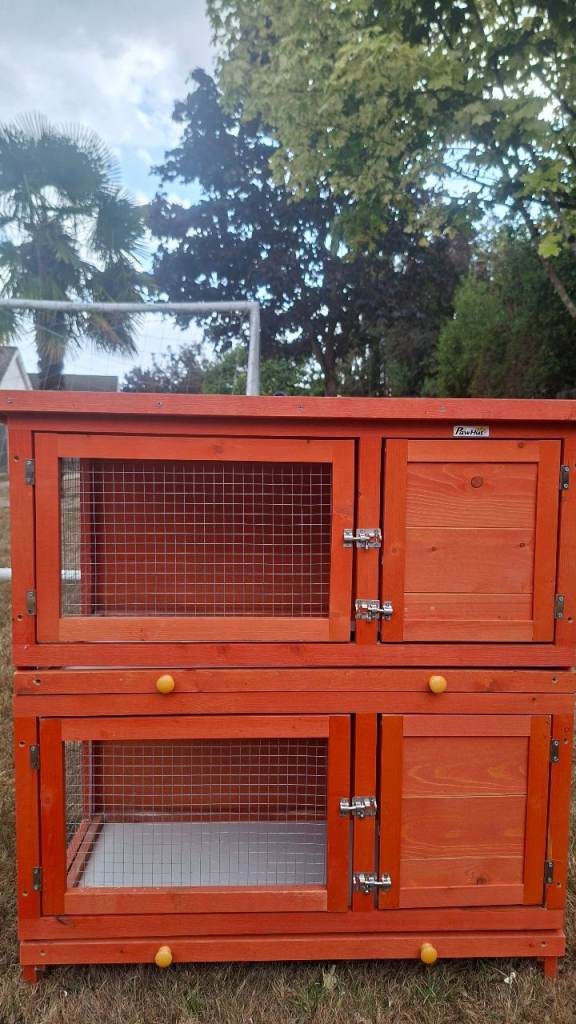 Rabbit hutch