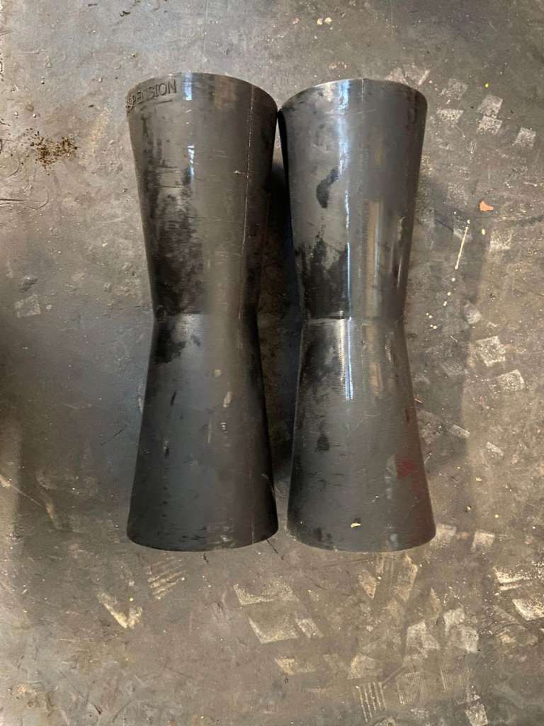 Boat trailer rollers 