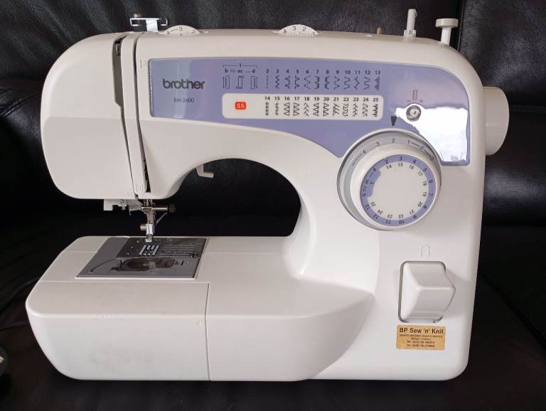 Brother JS23 Sewing Machine – White, Good Condition