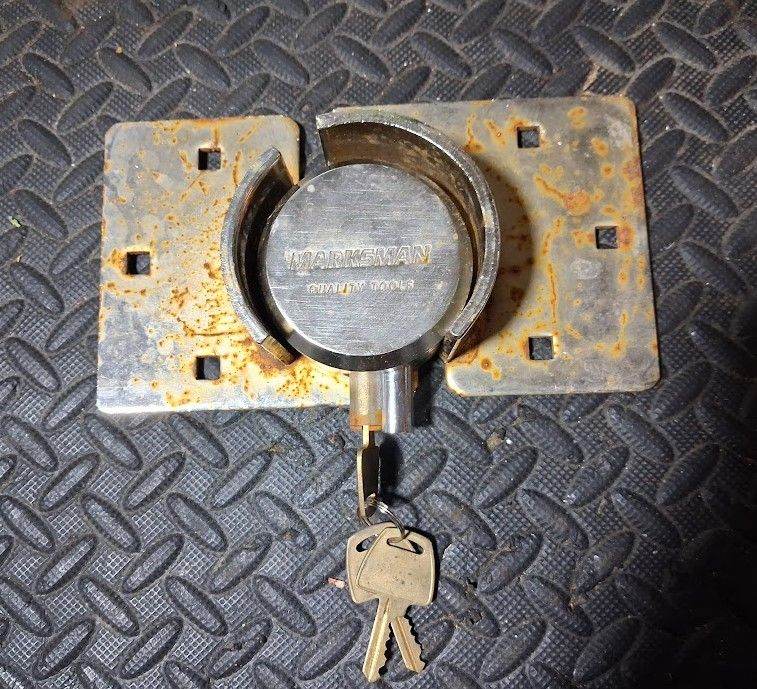 Heavy Duty 'Marksman' Garage - Shed Lock. Smooth mechanism - Solid.