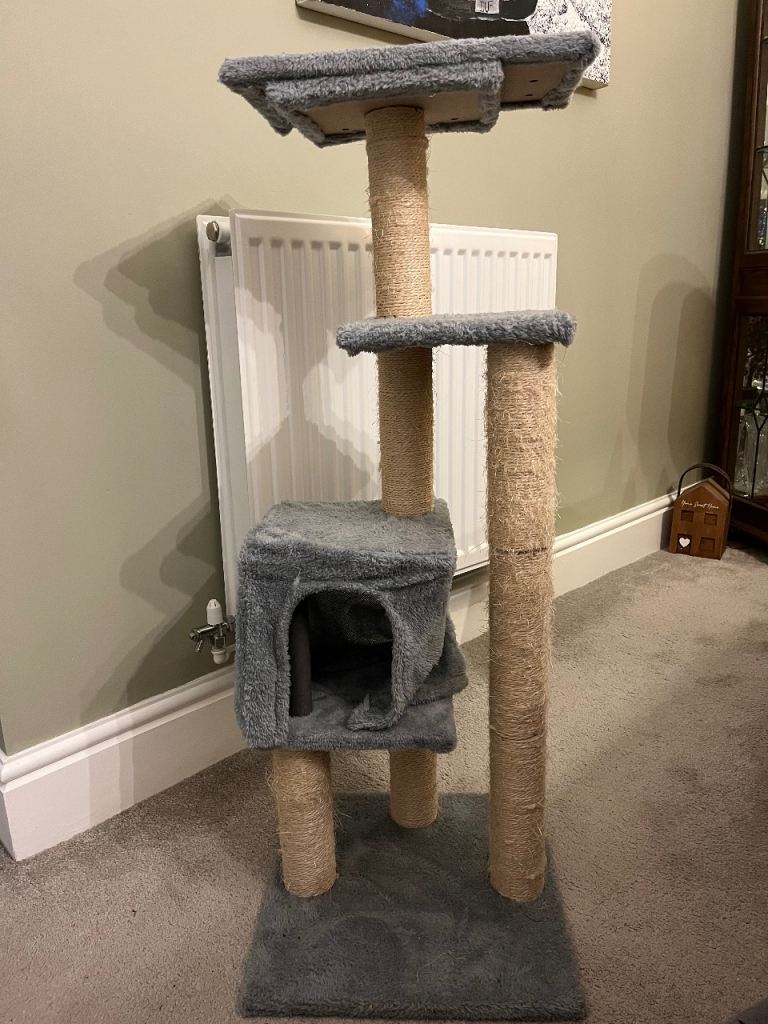 Larger Cat Scratching Post