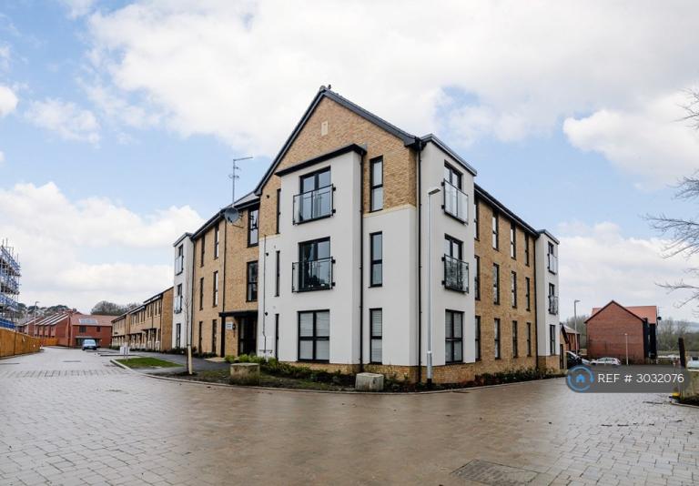 2 bedroom flat in Hilder Street, Leybourne, West Malling, ME19 (2 bed) (#3032076)