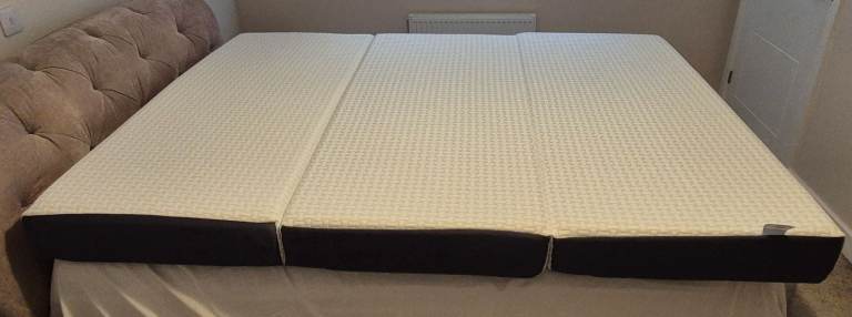 King Size Mattress, Inofia Tri-Fold 15cm With Cover