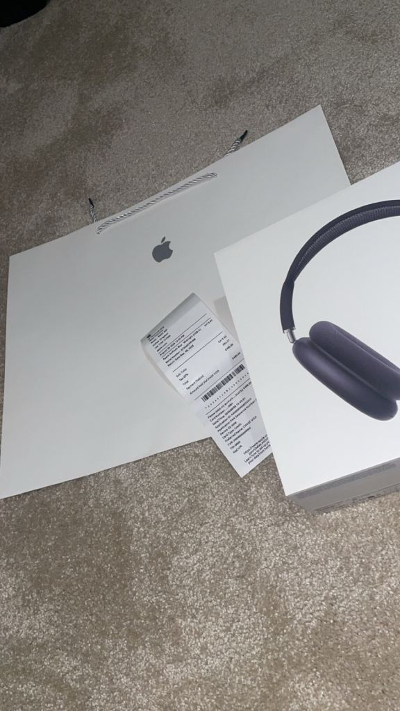 image for New Apple AirPods Max- Midnight blue/USB-C