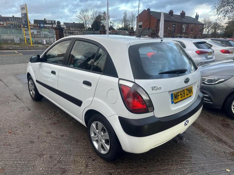 KIA RIO 1.4 5dr 2009