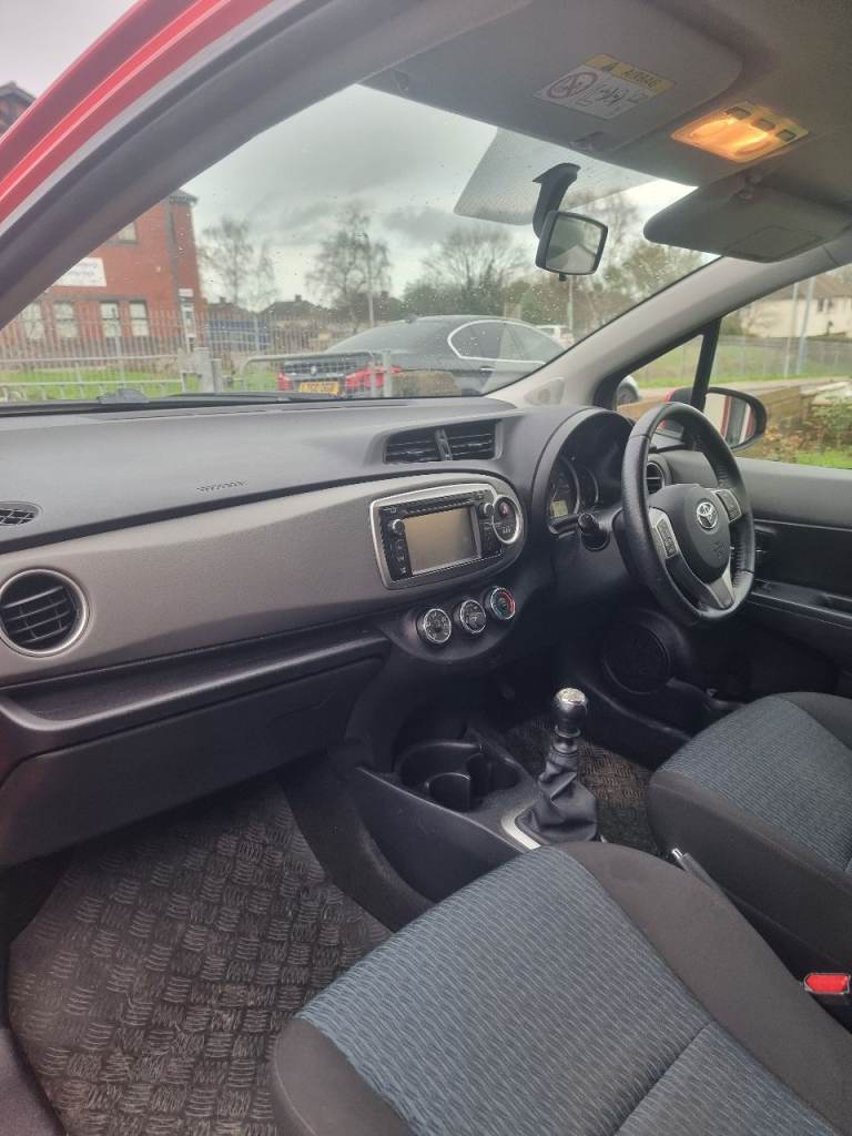 Toyota, YARIS, Hatchback, 2013, Manual, 1329 (cc), 3 doors