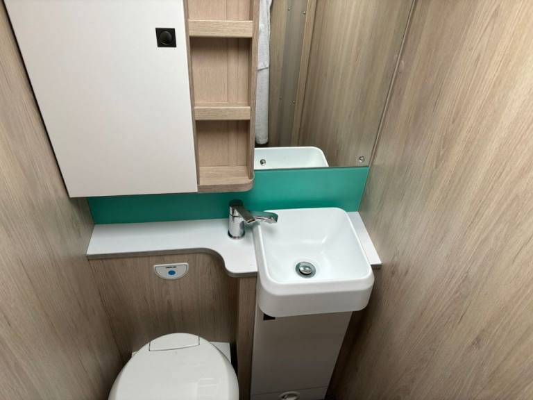 2023 72 FORD AUTO-TRAIL  TRANSIT FORD F74 MOTORHOME  LOW MLS ( NO VAT ) DIESEL