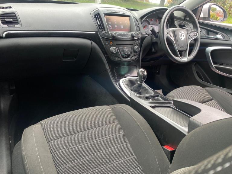 2016 Vauxhall Insignia 1.4i Turbo SRi Nav Euro 6 (s/s) 5dr HATCHBACK Petrol Manual