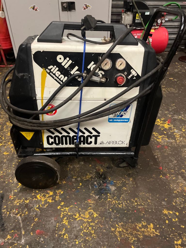 image for FIAC oil less silent Compact 106 with Troly And line