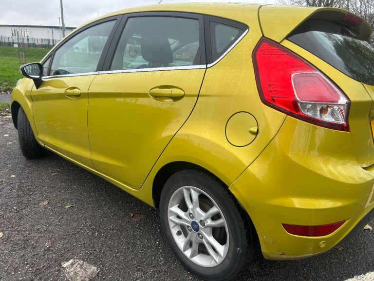 Ford 2015 Fiesta 1.5 Diesel. Cat N. Cheap car 