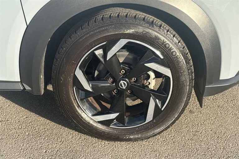 2023 Nissan Juke 1.0 DIG-T 114 N-CONNECTA 5DR Hatchback Petrol Manual