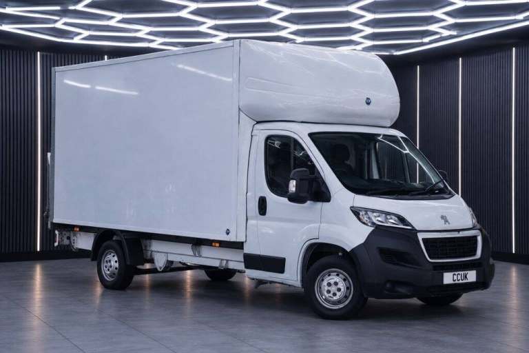 2021 Peugeot Boxer 2.2 BlueHDi 335 Built for Business Luton 3dr Diesel Manual L4 Euro 6 (s/s)  Lu...