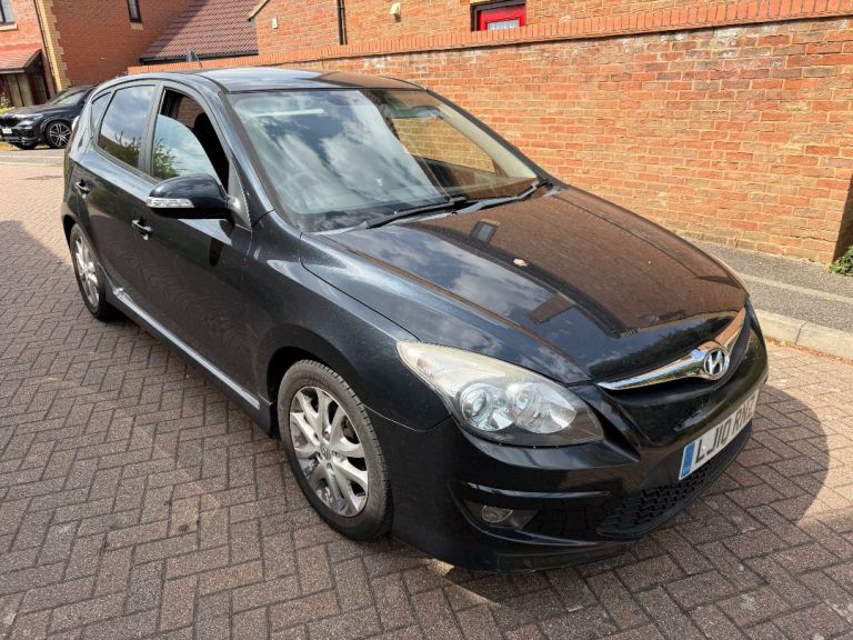 Hyundai, I30 crdi 1.6 diesel 1 year MOT Full Service History 