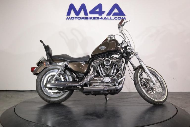 HARLEY DAVIDSON XL 1200 C SPORTSTER 883 CUSTOM SPORT 2005