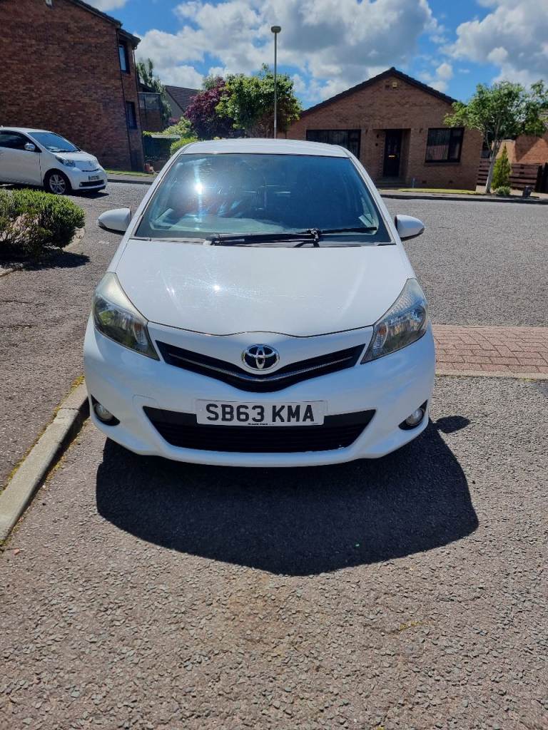Toyota, YARIS, Hatchback, 2013, Manual, 1329 (cc), 3 doors
