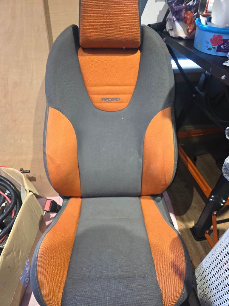 Focus ST Recaro front seats