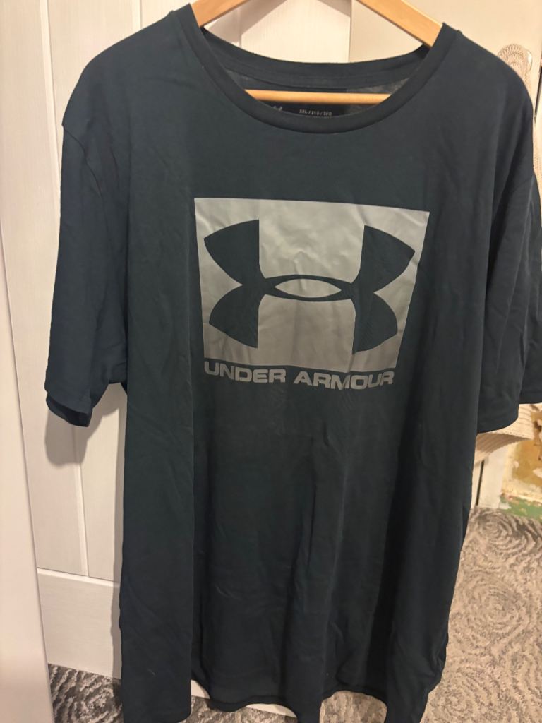 Under Armour Black T-Shirt 3XL – Good Condition