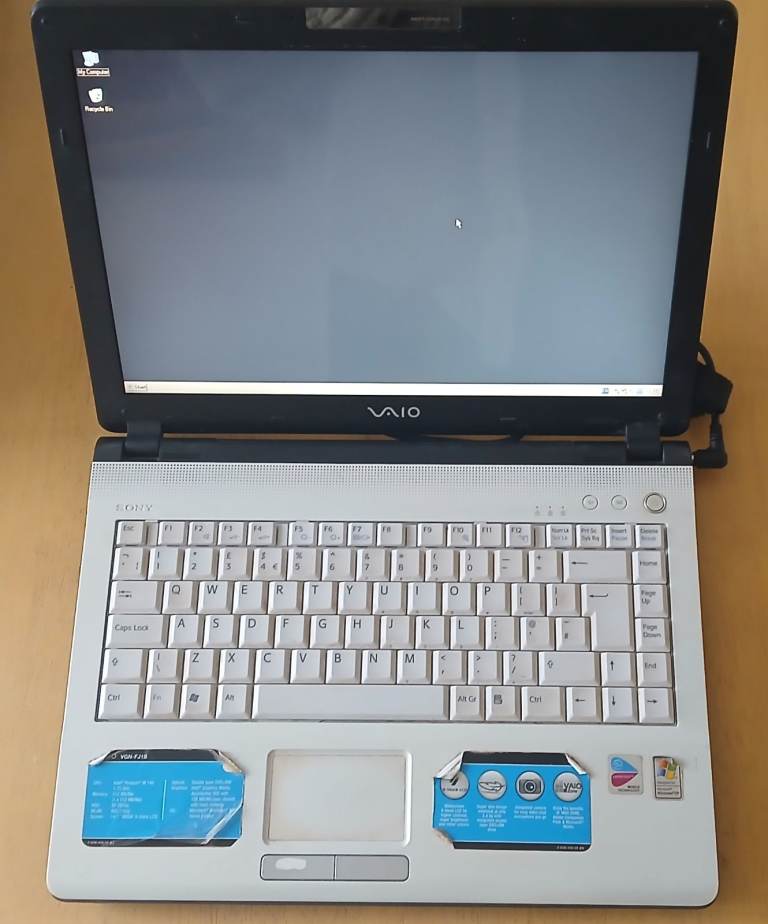Sony Vaio VGN-FJ1S laptop Windows XP fresh install with Powerpack