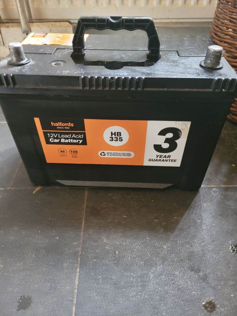 Heavy Duty Halfords 12v battery