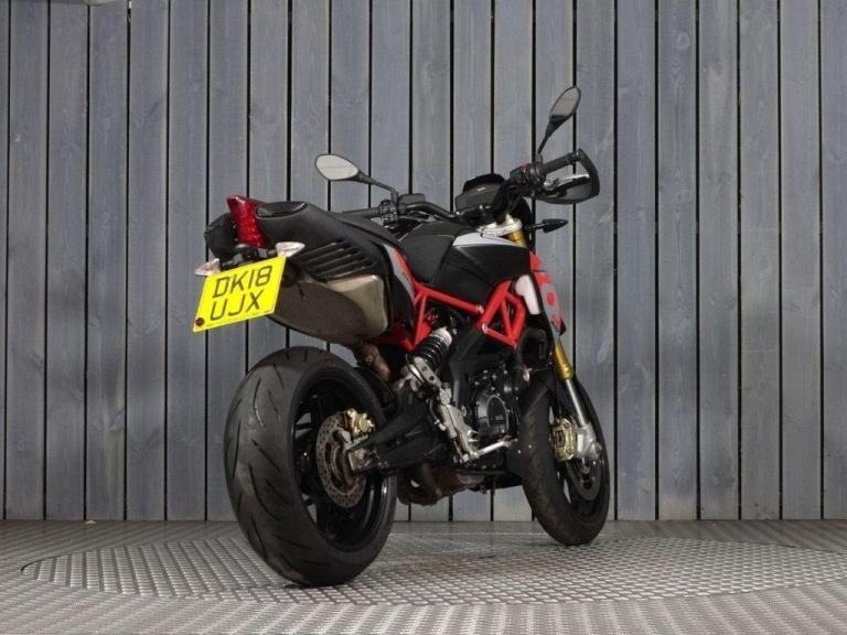 2018 18 APRILIA DORSODURO 900