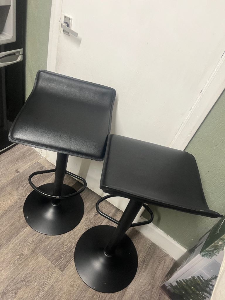 Bar stools x2