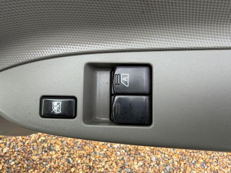 2015 Nissan Cabstar 35.14 dCi Chassis Cab CHASSIS CAB DIESEL Manual