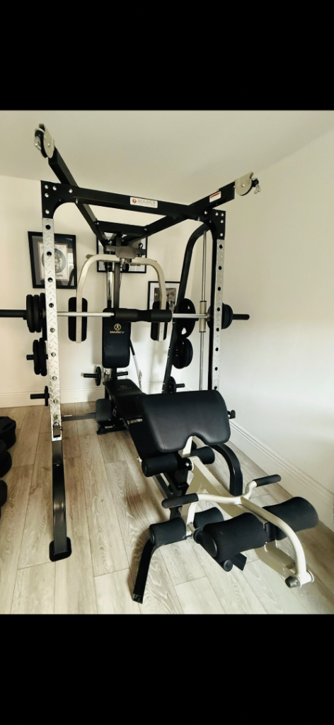 Marcy MD9010G Deluxe Smith Machine Multi Gym w/ Cable Crossover & Bench. 