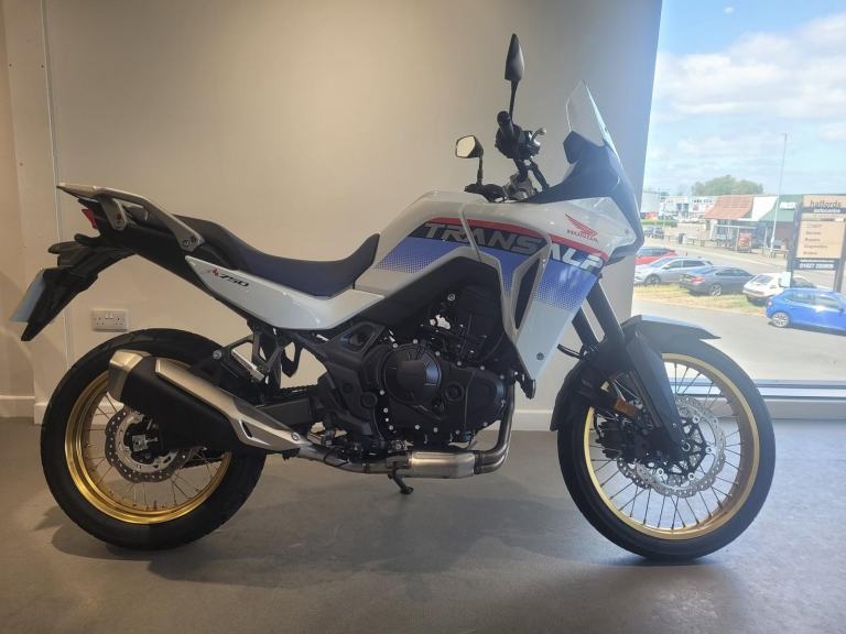 2025 HONDA XL750 TRANSALP, '25 Plate with just 354 miles
