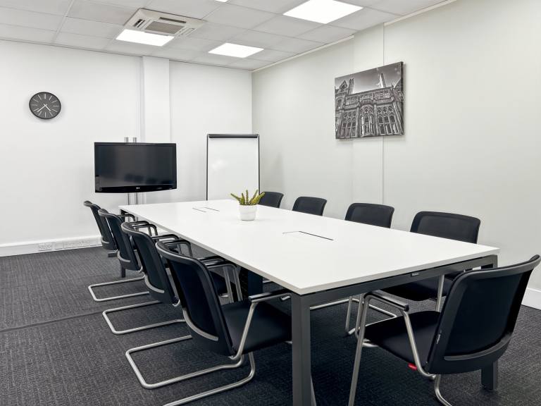 London - SE1 7TL \ Customisable Large Office for Rent