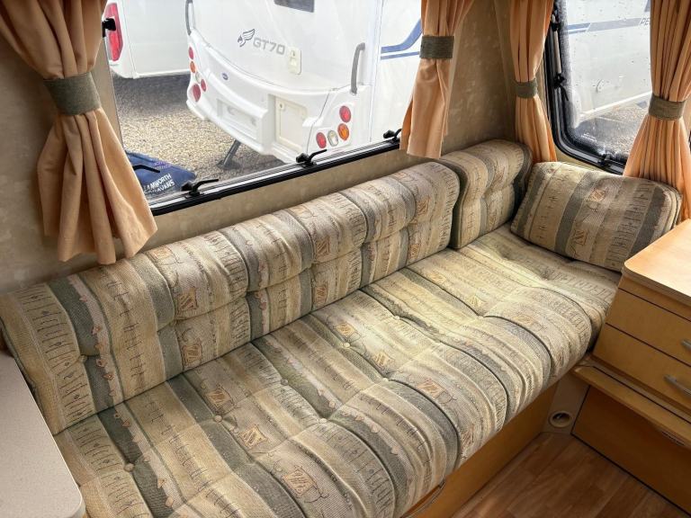 ABBEY AVENTURA 340 -TWIN AXLE- FIXED BUNK BEDS + END WASHROOM 